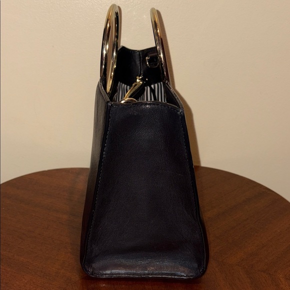 Kate Spade satchel Crossbody bag leather black goldtone round ring handles EUC - Picture 5 of 17